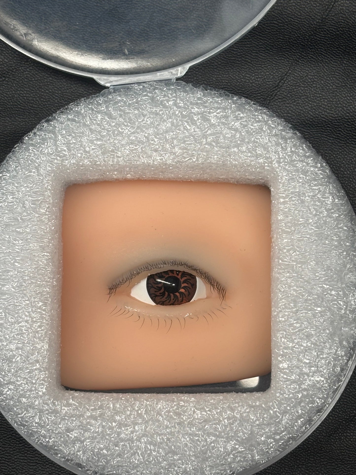 Realistic lash mannequin
