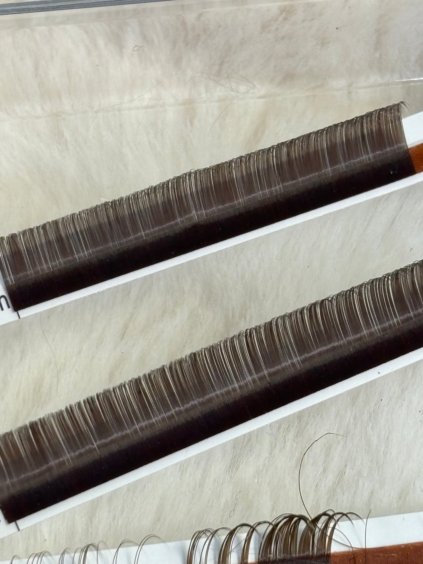 Brown single length lashes